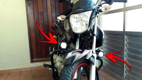 Promoção Par de Farol De Milha Moto U7 Luz Angel 6000k Para Honda Fan 160, ybr, suzuki