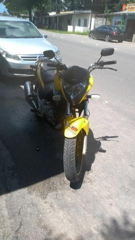 Vendo moto CB 300 - 2012
