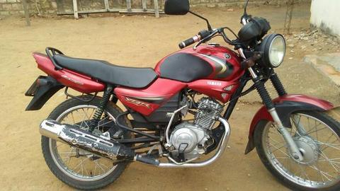 Vendo essa moto YBR ou troco por outra valor 3.500 atrasada - 2008