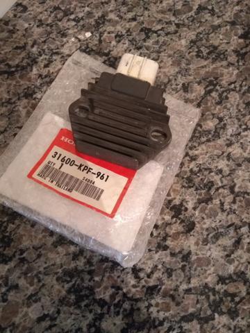 Retificador de voltagem Twister 80reais