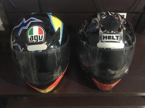 Capacete AGV e outro Helt