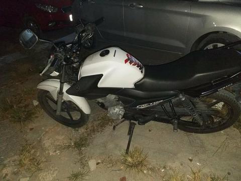 Vende se moto Yamaha factor 150 16/16 - 2016