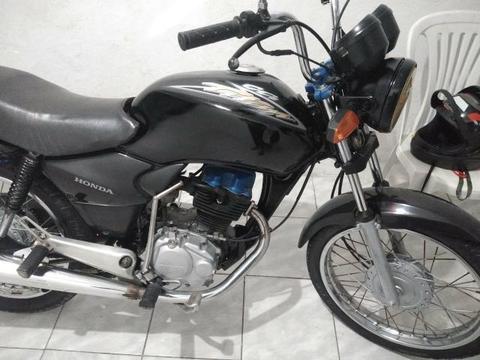 Titan 125 2004 conservada - 2004