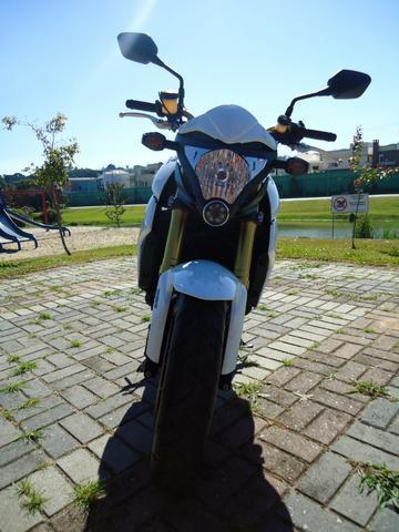 Honda CB 1000R - CB 1000 - CB1000R - CB1000R Branca 15/15 - 2015