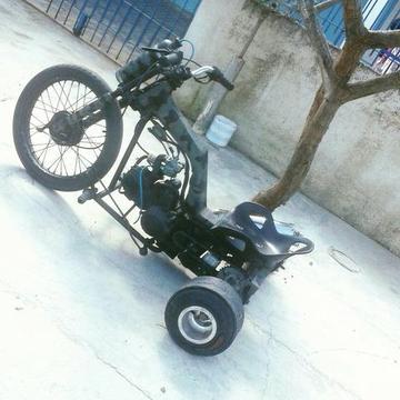 Trike motorizado a gasolina