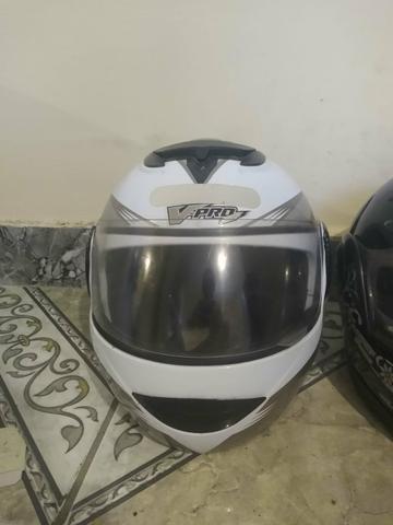 Capacete Robocop em ótimo estado