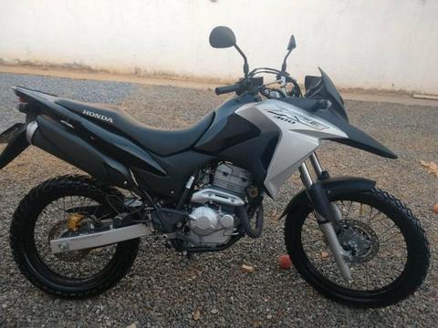 Vendo uma xre 300 preta 2018/2018 - 2018