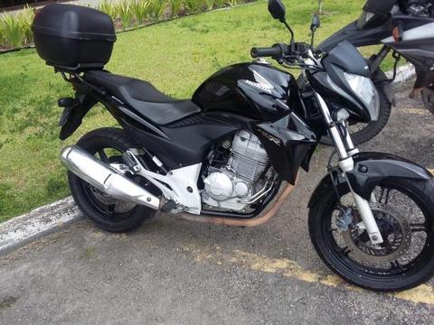 Vendo Moto CB300R em Ótimo estado de conservação - 2014