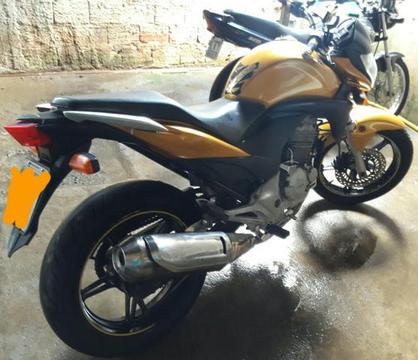 CB 300 em dia! pneus novos! Top! - 2010