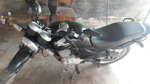 Vende se moto fan 125 3.600 - 2009