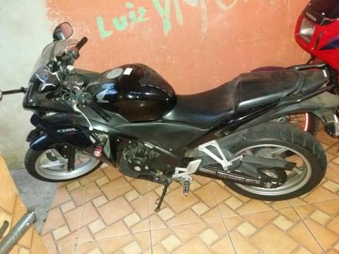 Cbr 250R baixo Km,manual,alarme,slider - 2012