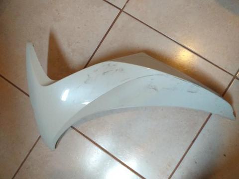 Carenagem esquerda Biz 125