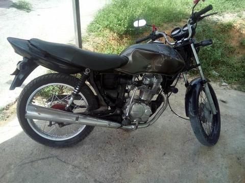 Vendo Fan 125 outro por carro - 2008