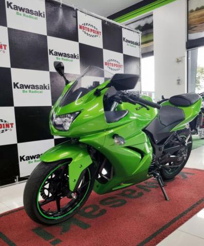 Kawasaki Ninja 250R impecável-faço financiamento-Consultor Junior - 2012