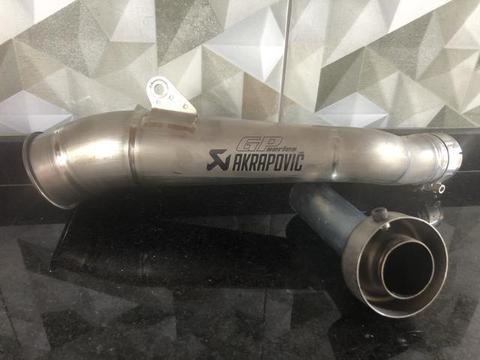 Ponteira Akrapovic - Hornet