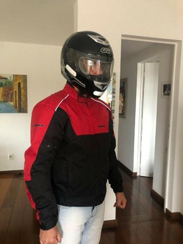 Jaqueta impermeável para moto e capacete