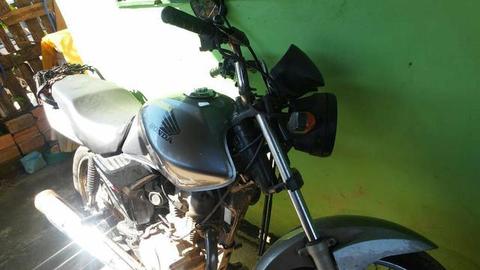 150 2010 pouco uso 7mil km - 2010