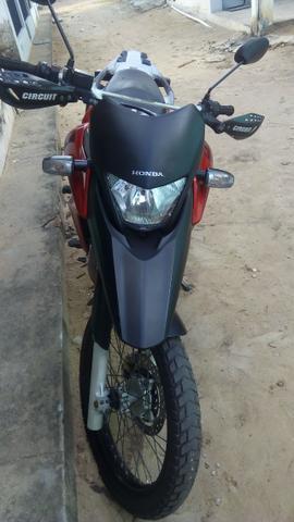 Vendo uma moto Honda XRE 300 - 2013