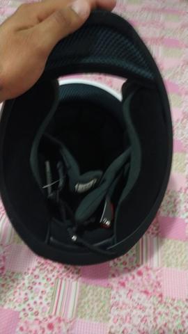 Capacete norisk usado poucas vezes