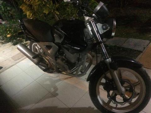 Vendo ou troco - 2008