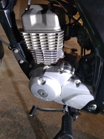 Moto Fan 125 impecável ano 2015 - 2015