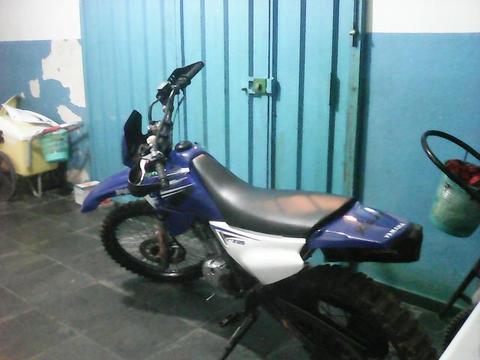 VENDO XTZ150top!! troco moto de rua.+ equipamentos - 2010