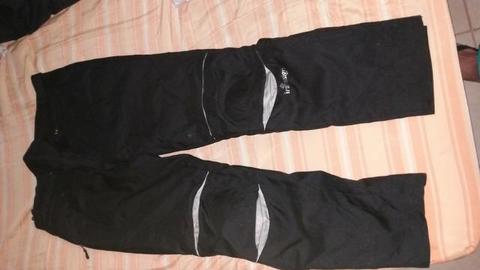 Calça Impermeavel com proteções Ira design