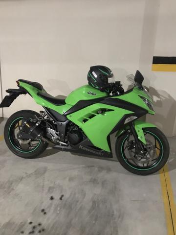 Moto Kawasaki 300cc - 2014