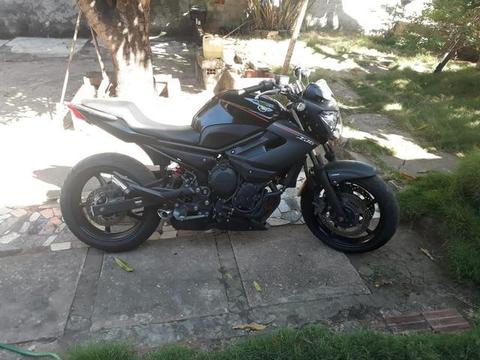 Vendo moto - Xj - 2016