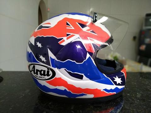 Capacete Arai