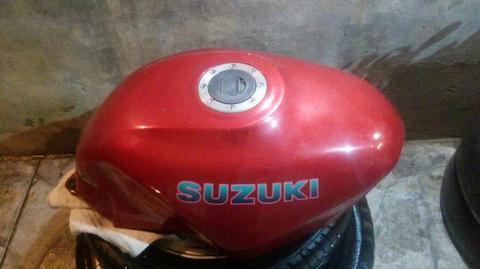 Tanque de combustível Suzuki gsxf 750