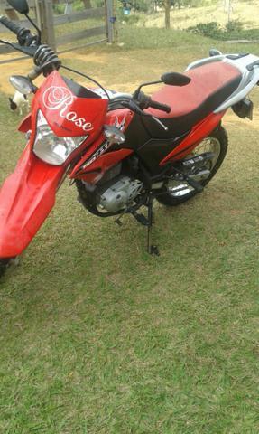 Vendo moto Honda bros 150 ES - 2013
