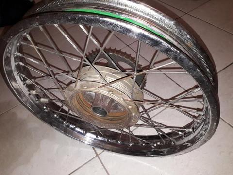 Vendo aro da 150 com coroa 110$