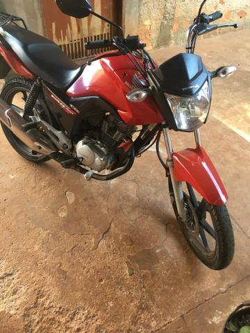 Honda Fan ESDI 150 Vermelha - 2014