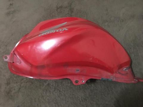 Tanque cb300 2011 gasolina leia o anuncio