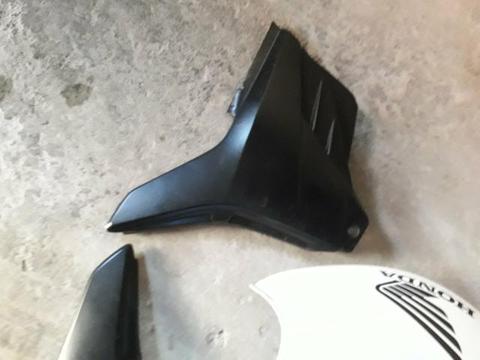 Tanque fan 125i start 160 e laterais