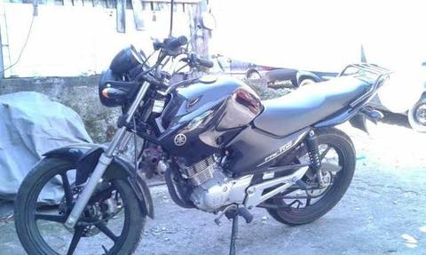 Troco ybr facton 125 2011 preta, em uma 150 honda - 2011
