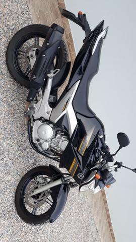 Vendo fazer 250 cc 2011 6.900 reais - 2011
