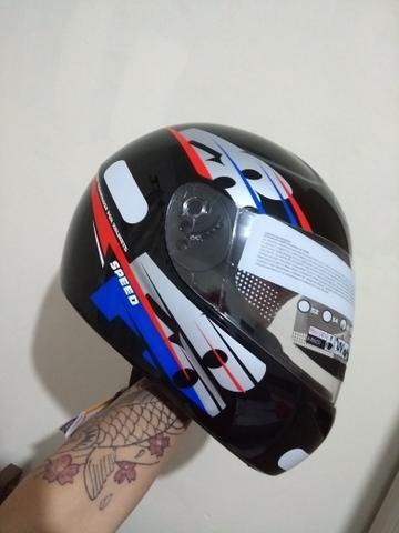 Troco os 2 por 1 LS2 ou 1 AGV ou vendo