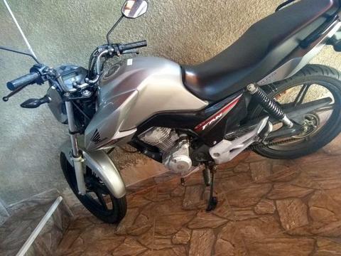 Vende-se moto Honda CG Fan ESDI 2016/2016 - 2016