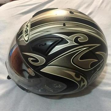 Capacete V21 - tam 56