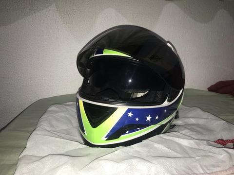 Vendo ou troco Capacete Zeus