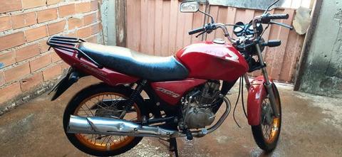 Vende-se titan cg 2005 - 2005