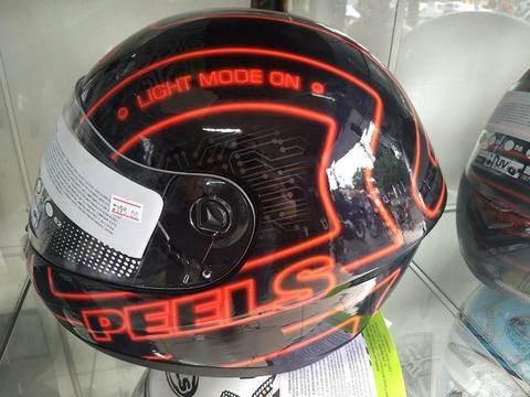 Vendo capacete Peels