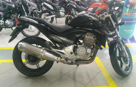 Motocicleta Honda CB 300R, Preta, ano 2013 - 2013