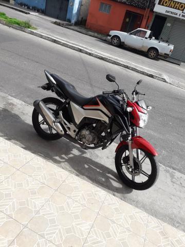 Tanque da titan 160 com asas e tampas da bateria pra vende .E aros da fan pra troca - 2019