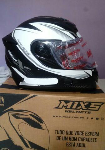 Hobbies Capacete Moto Mixs Storm Carbon Conforto e Segurança na Pilotagem