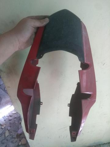 Traseira da fan 150 vendo separado tbbm