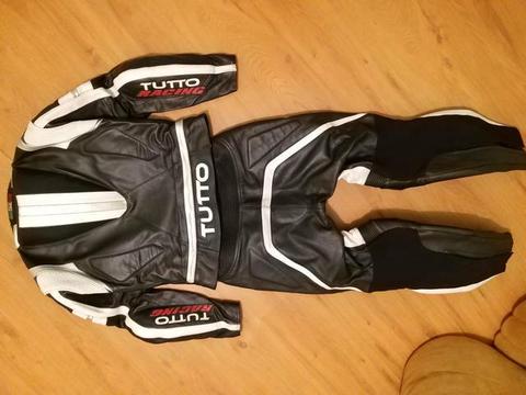 Macação Tutto Racing 2 peças Tam 54 Eur