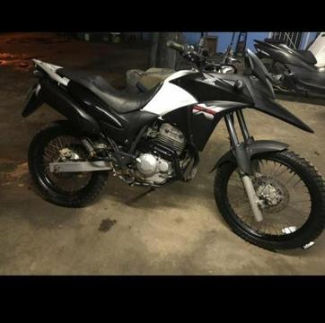 Vendo xre 300 - 2015